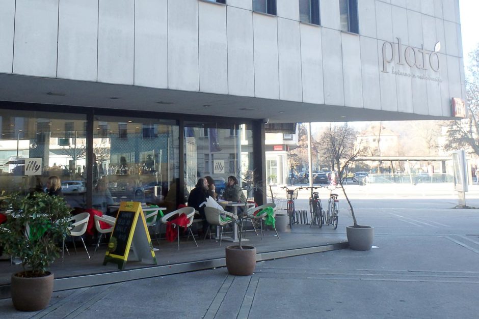plato-restaurant-outside-plaza-ljubljana