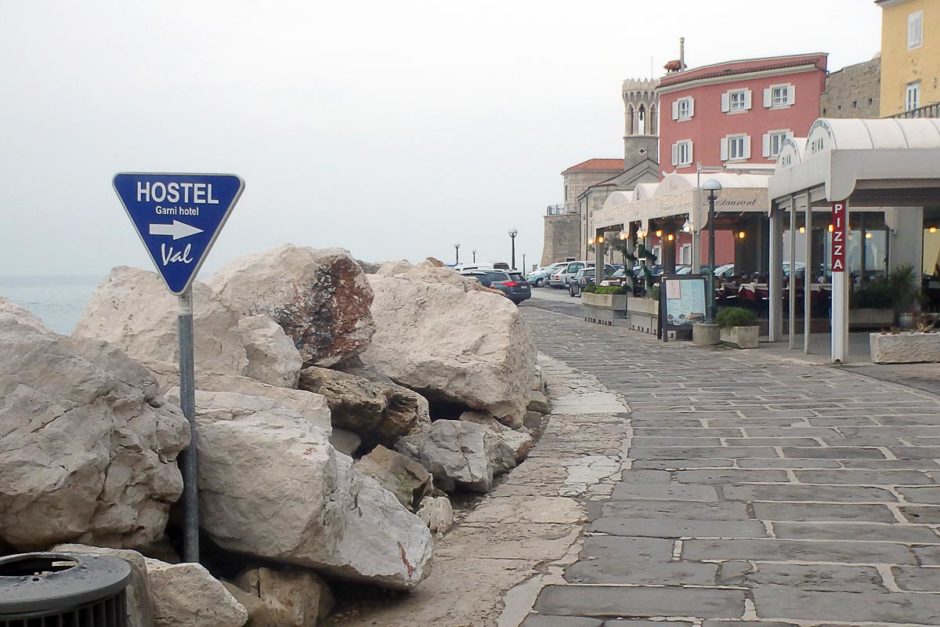 seaside-path-val-hostel-sign-piran-slovenia
