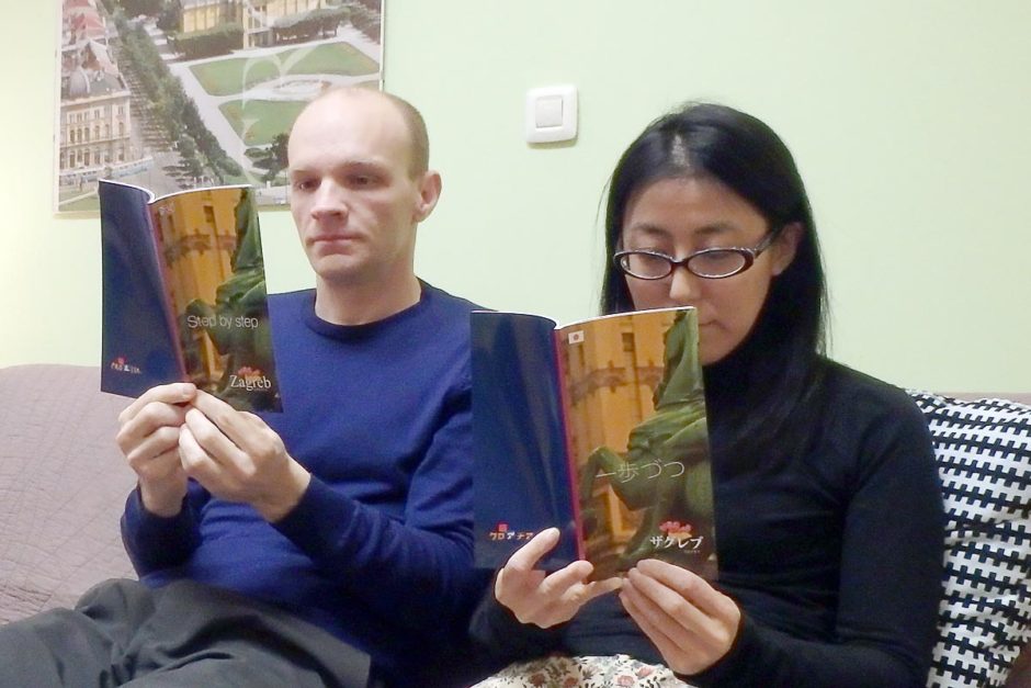 jeremy-masayo-reading-zagreb-booklets