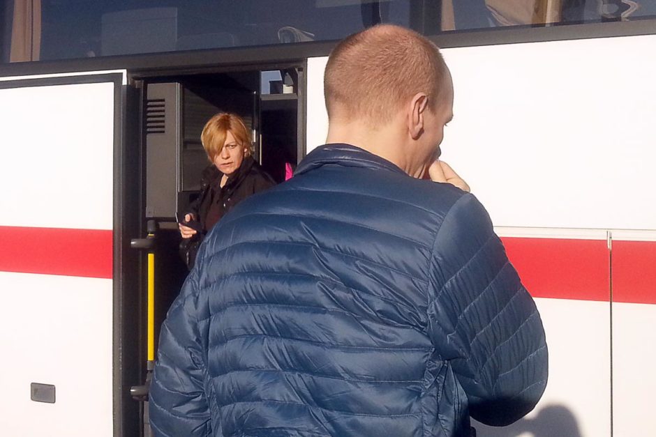 jeremy-outside-bus-lady-slovenia-croatia-border