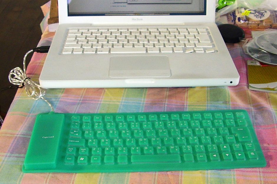 The MacBook breaks and threatens to end my trip early