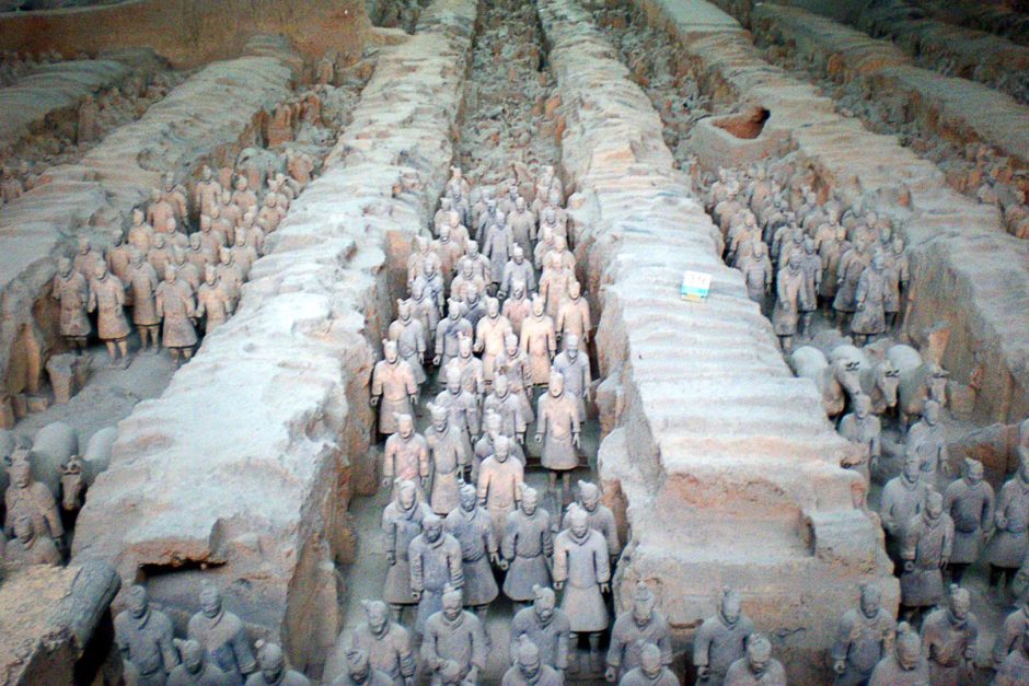 The ancient clay army and the small wild goose