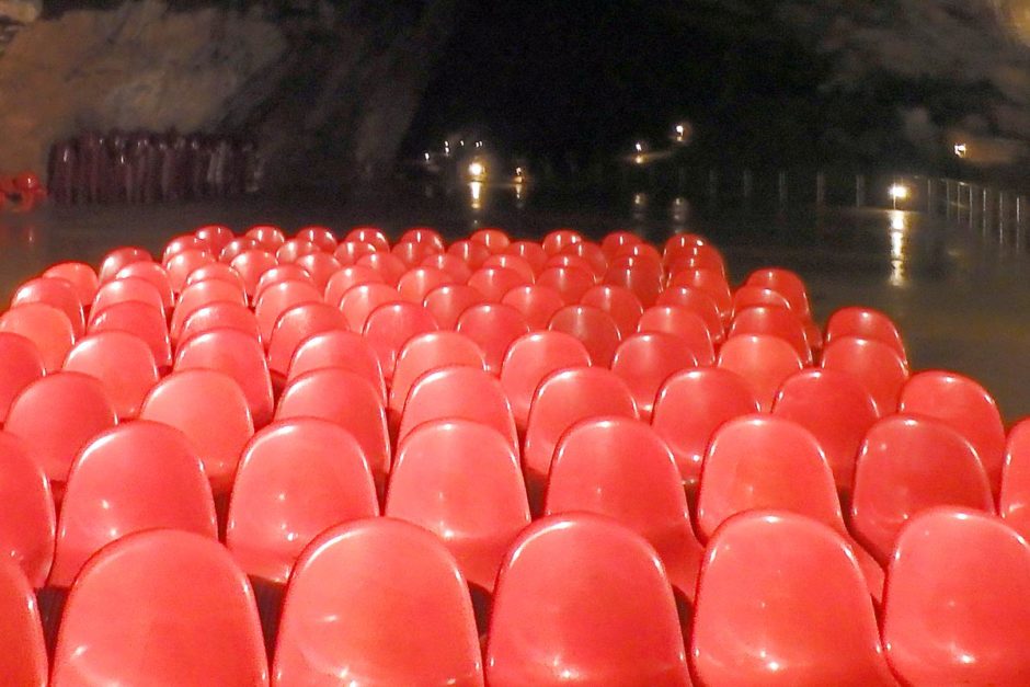 Awesome Baradla cave tour in Aggtelek, Hungary